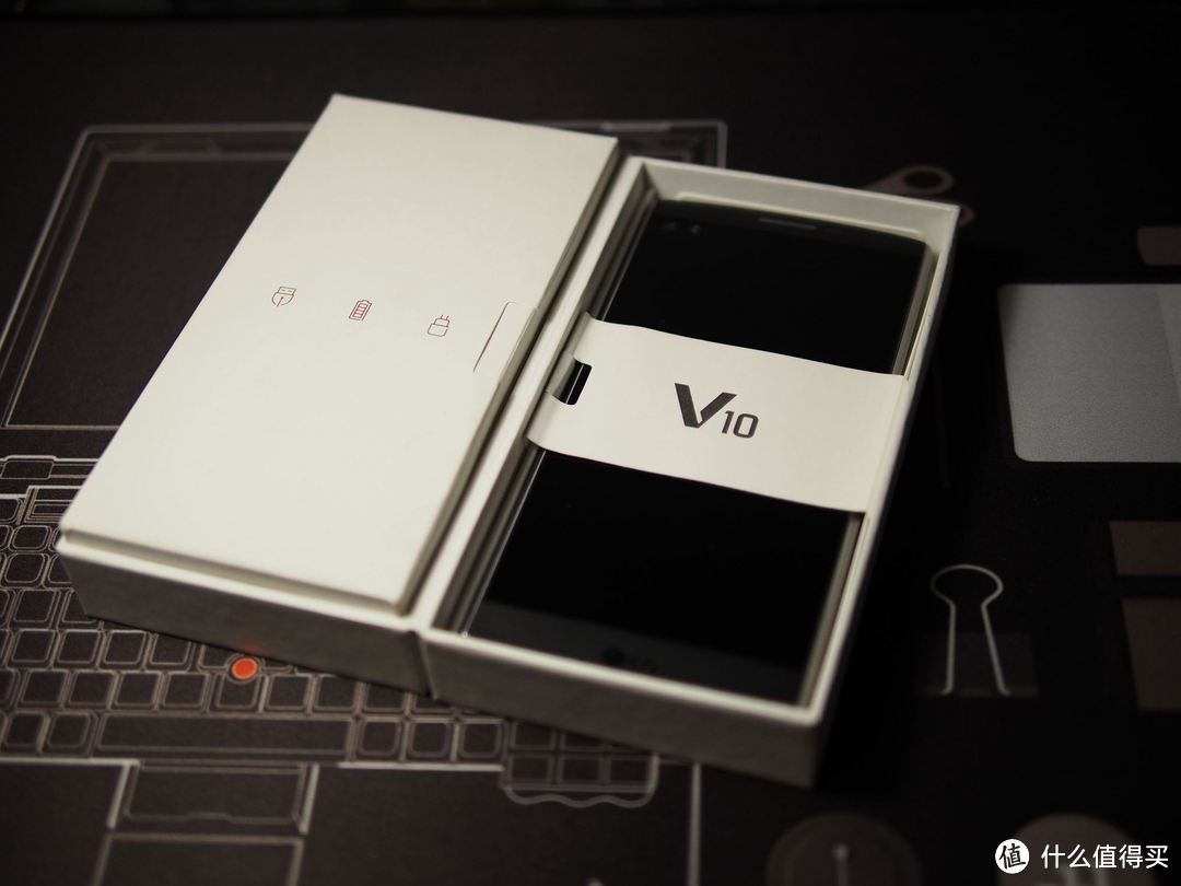 #首晒# V or G，谁才是LG的真旗舰？LG V10 双屏手机 开箱