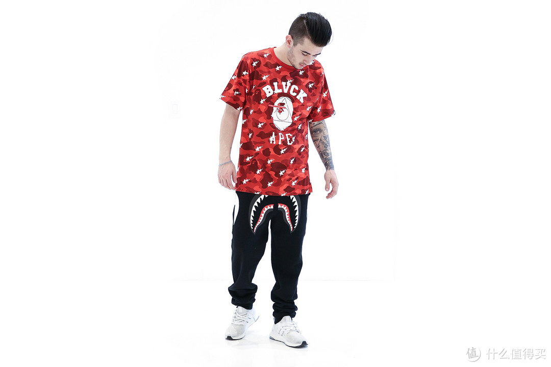 街头气息：BAPE 联合 Black Scale 推出 联名系列