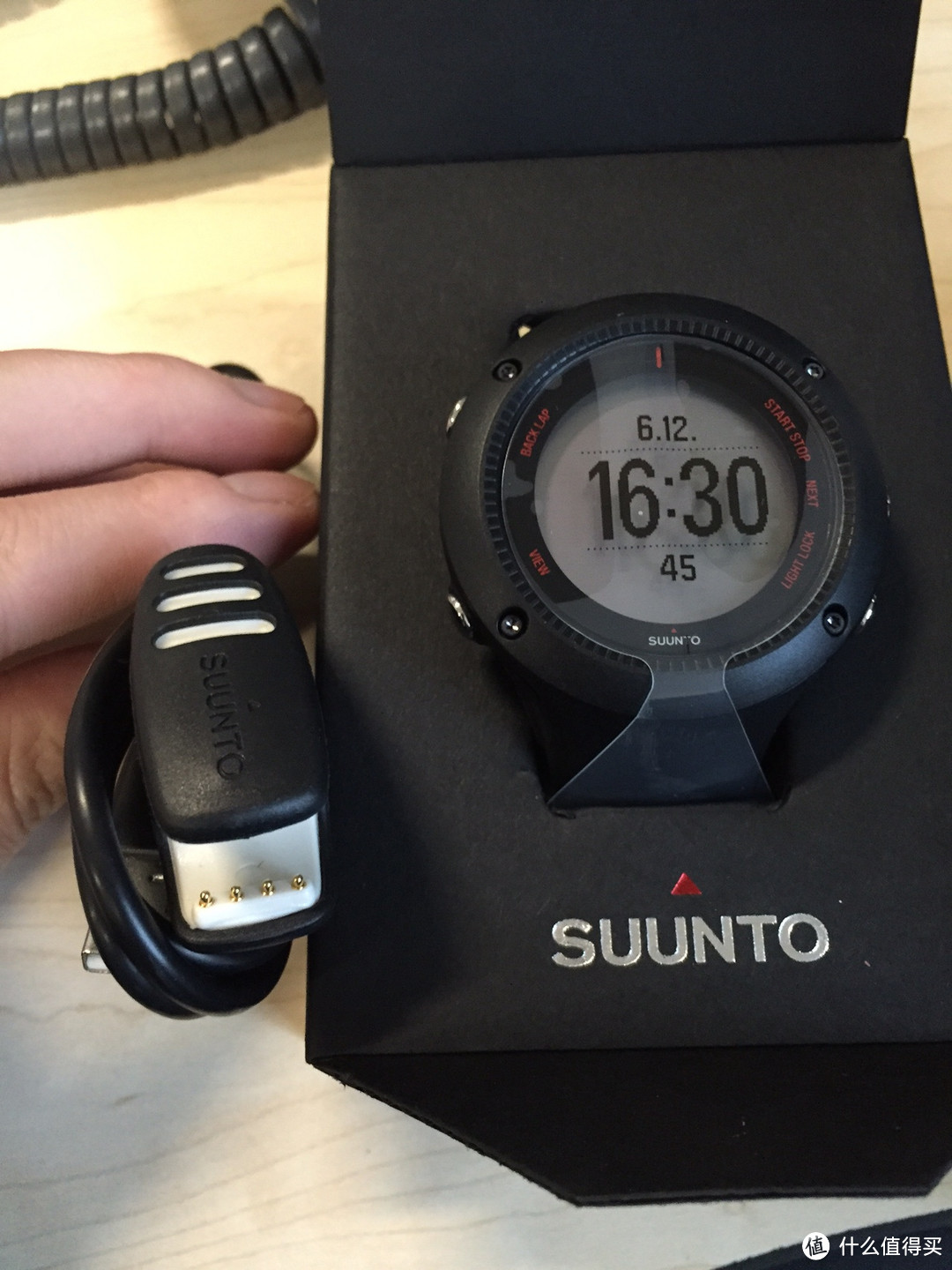 参与交行“周周刷”活动获得的 SUUNTO 颂拓 AMBIT3R 拓野3R 手表 简单开箱