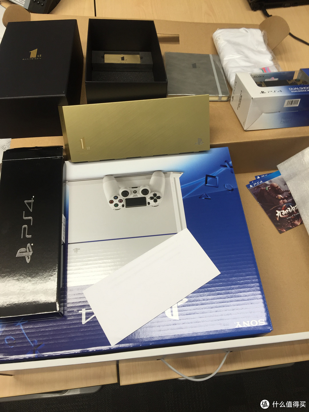 为信仰充值：SONY 索尼 PS4 国行一周年纪念版 游戏机 开箱
