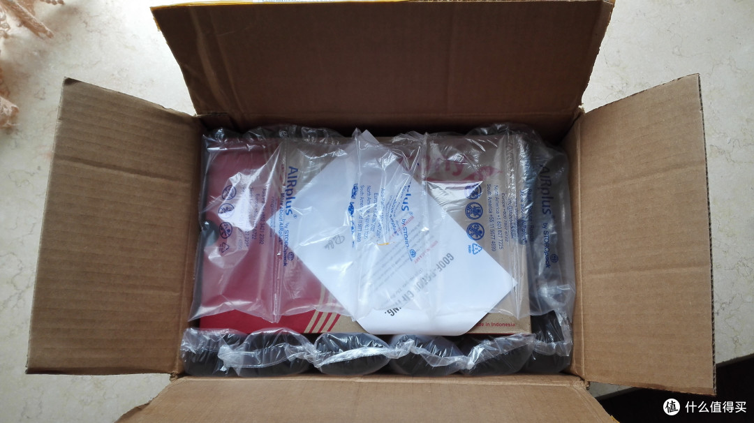 转运到手SAUCONY Guide 8跑鞋 &TRIUMPH ISO开箱