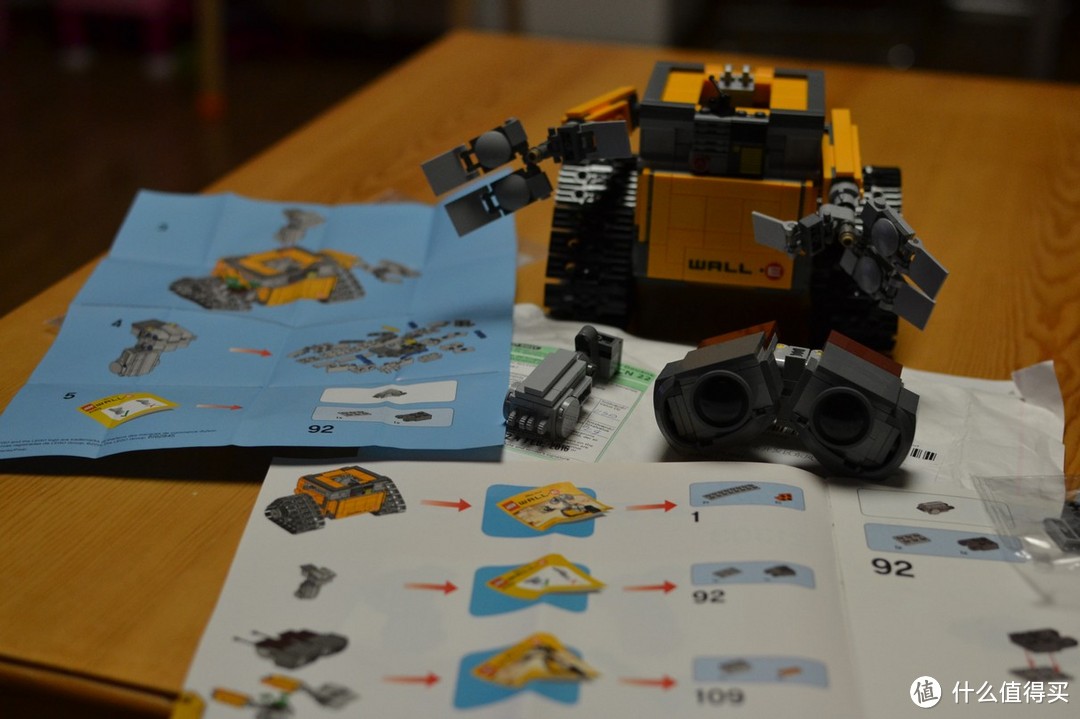香港现时点乐高入坑之旅：LEGO 瓦力机器人及脖子补件后对比