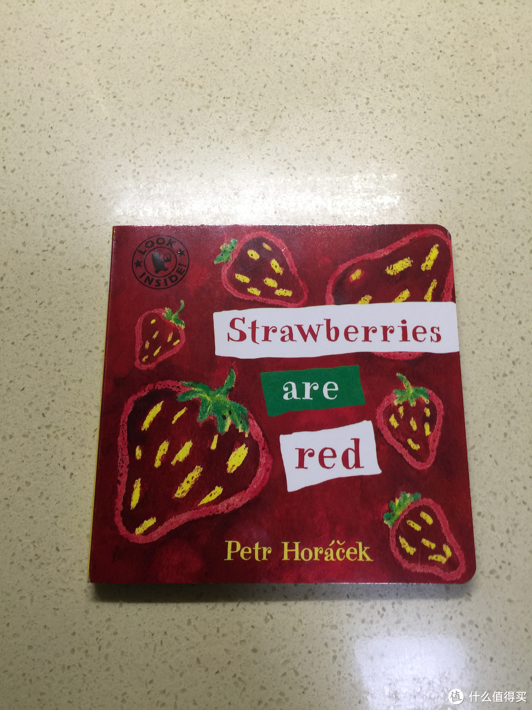 绘本拓展之《Strawberries are red》