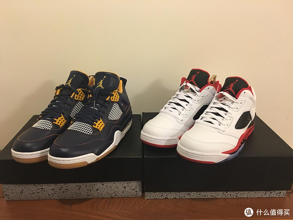 晒两双刚入的乔丹鞋 AIR JORDAN4&AIR JORDAN5