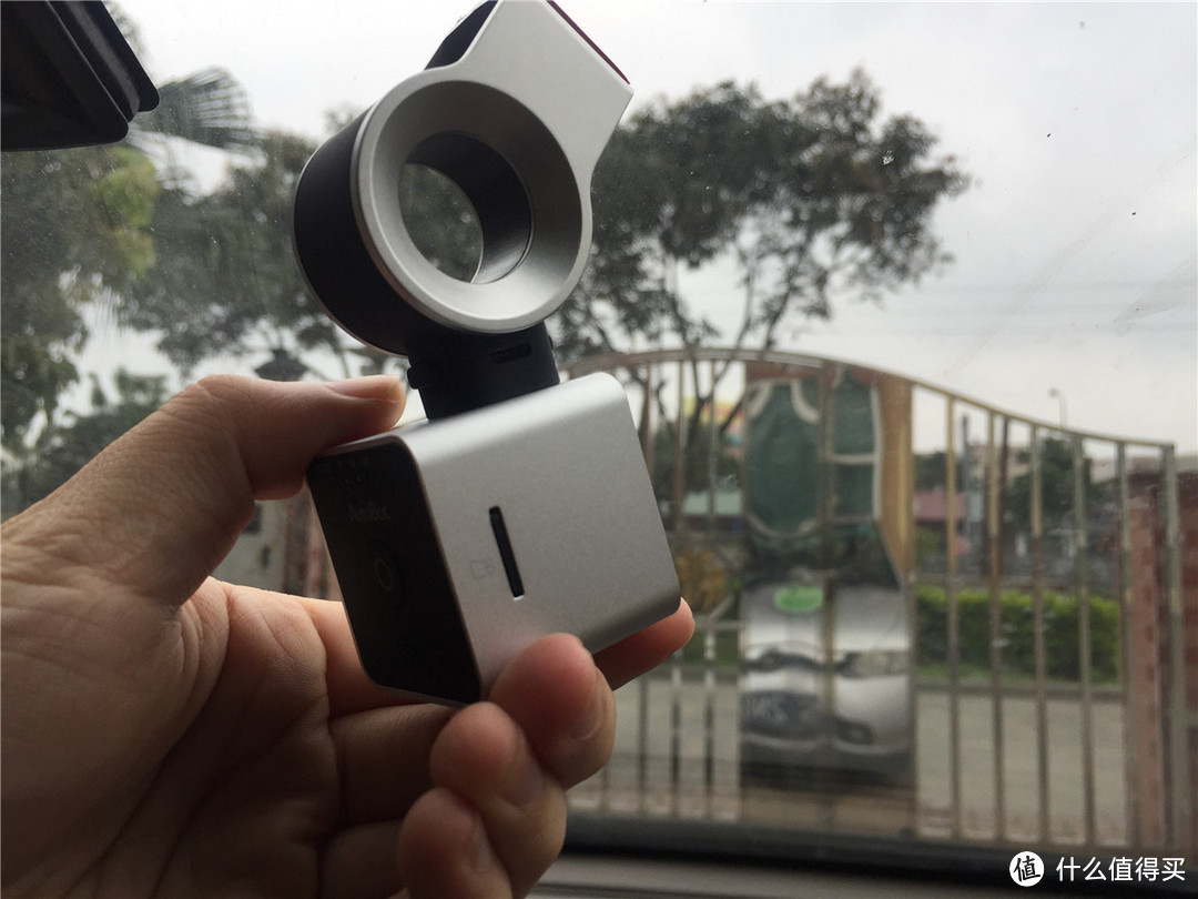 小身材高颜值：AutoBot eye 智能行车记录仪使用评测