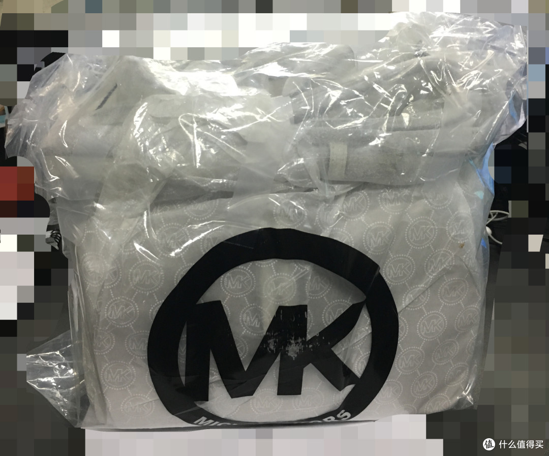 包包包在一层塑料纸里面 包包包在一层塑料纸里面