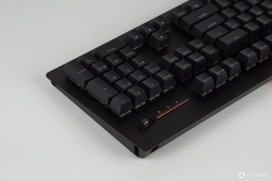 模块化的机械键盘异极战魔者defiant可换轴机械键盘体验评测