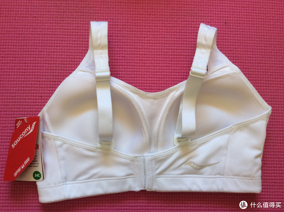 Saucony Sport Bra 和 Triumph 运动文胸