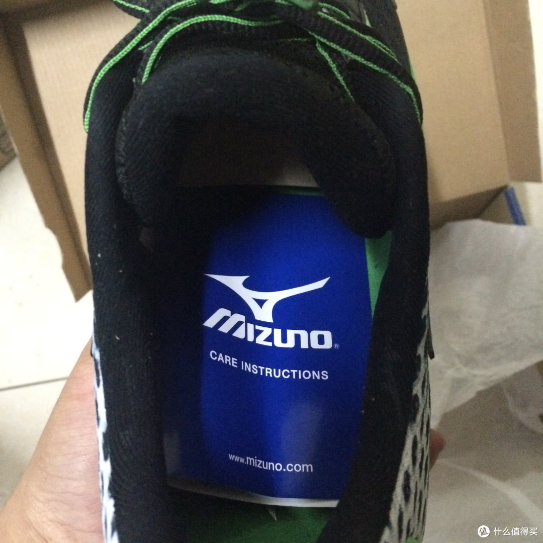 亚马逊全球购:Mizuno 美津浓 Wave Rider 18 男款次*级缓震跑鞋