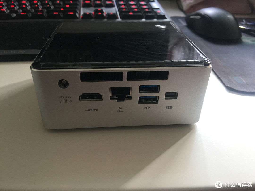 Intel 英特尔 NUC Kit NUC6i5SYH 紧凑型准系统 开箱（附让人崩溃的系统问题）