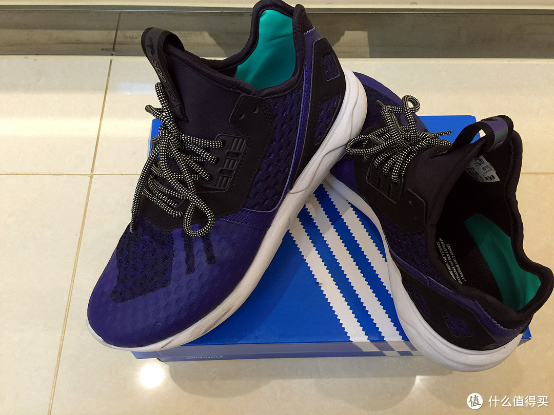 给自己的30岁礼物——Adidas 阿迪达斯 Tubular Runner 休闲运动鞋