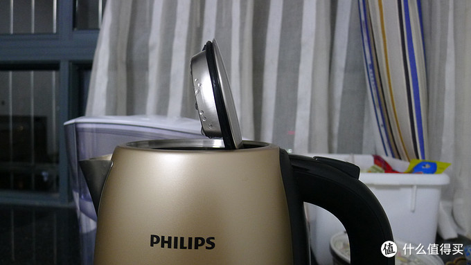 高颜值热水壶晒单——PHILIPS 飞利浦 304不锈钢1.7升电水壶HD9330/50（土豪金版）