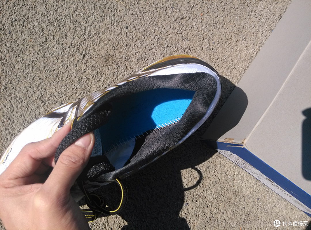 鞋到了,脚崴了:ASICS 亚瑟士 Gel-Nimbus18 愉快而伤心的海淘经历