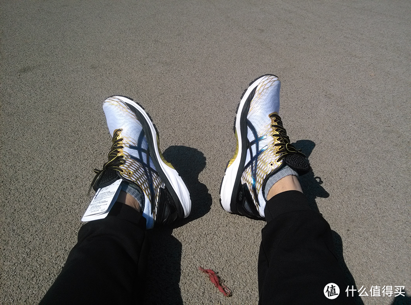 鞋到了,脚崴了:ASICS 亚瑟士 Gel-Nimbus18 愉快而伤心的海淘经历