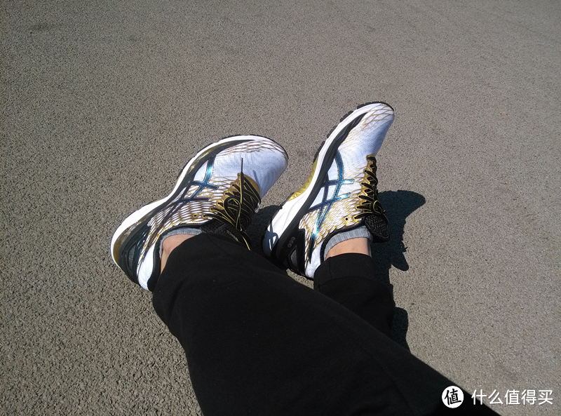 鞋到了,脚崴了:ASICS 亚瑟士 Gel-Nimbus18 愉快而伤心的海淘经历