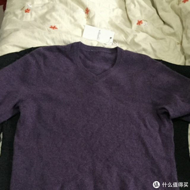 Williams Cashmere 男士纯色V领羊绒衫开箱对比