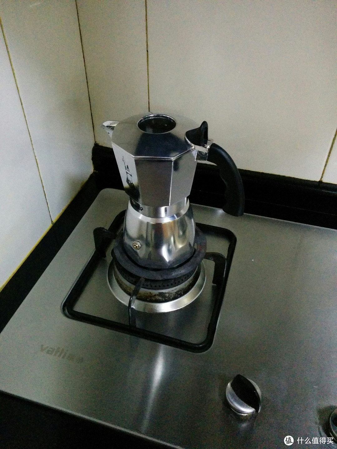 BIALETTI 4人杯双阀门摩卡壶开箱试用