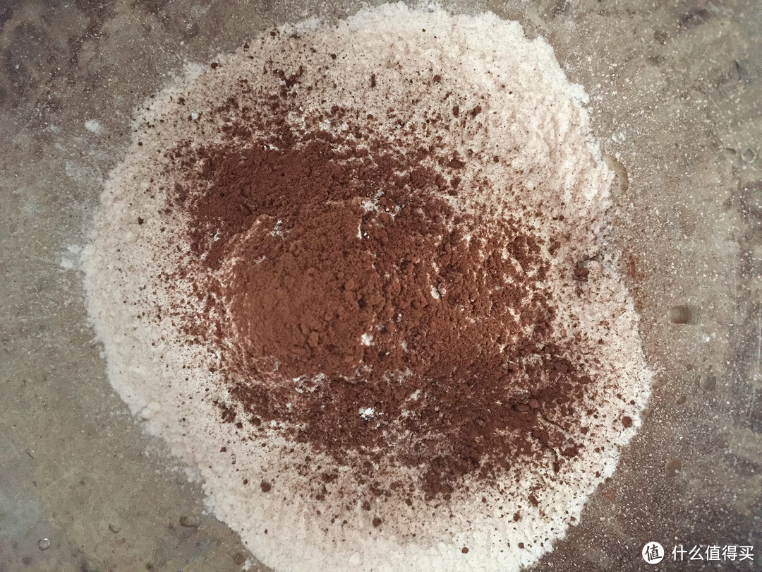 并不是黑暗料理：超简易爆浆巧克力大花卷