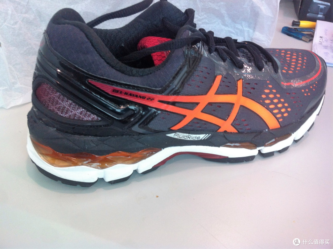 开春思跑闲值入Asics 亚瑟士 GEL-KAYANO 22 Slim男跑鞋乐与苦之路