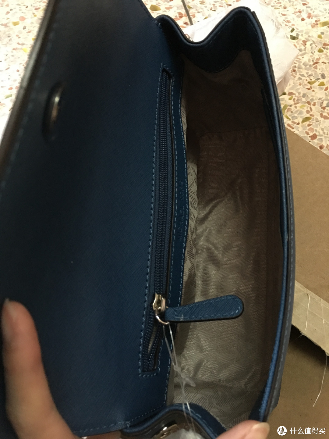 梅西百货第一单：MICHAEL Michael Kors Ava Small Top Handle Satchel 女士单肩包