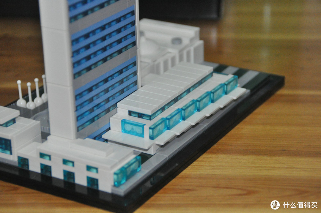 #本站首晒# LEGO 21018 United Nations Headquarters 联合国总部大厦