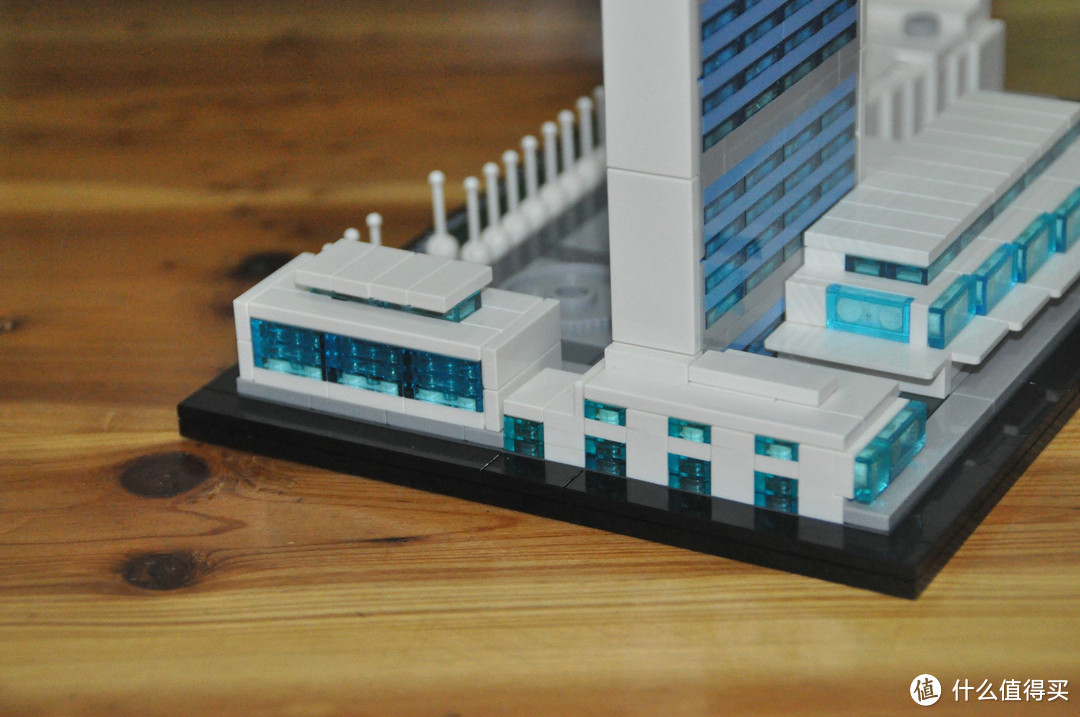 #本站首晒# LEGO 21018 United Nations Headquarters 联合国总部大厦