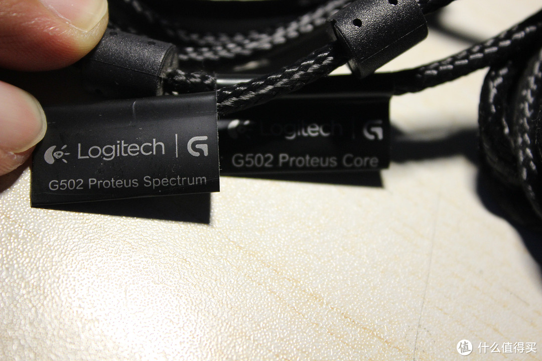 RGB将要一统外设——Logitech 罗技 G502 自适应游戏鼠标RGB版开箱（对比普通版G502）