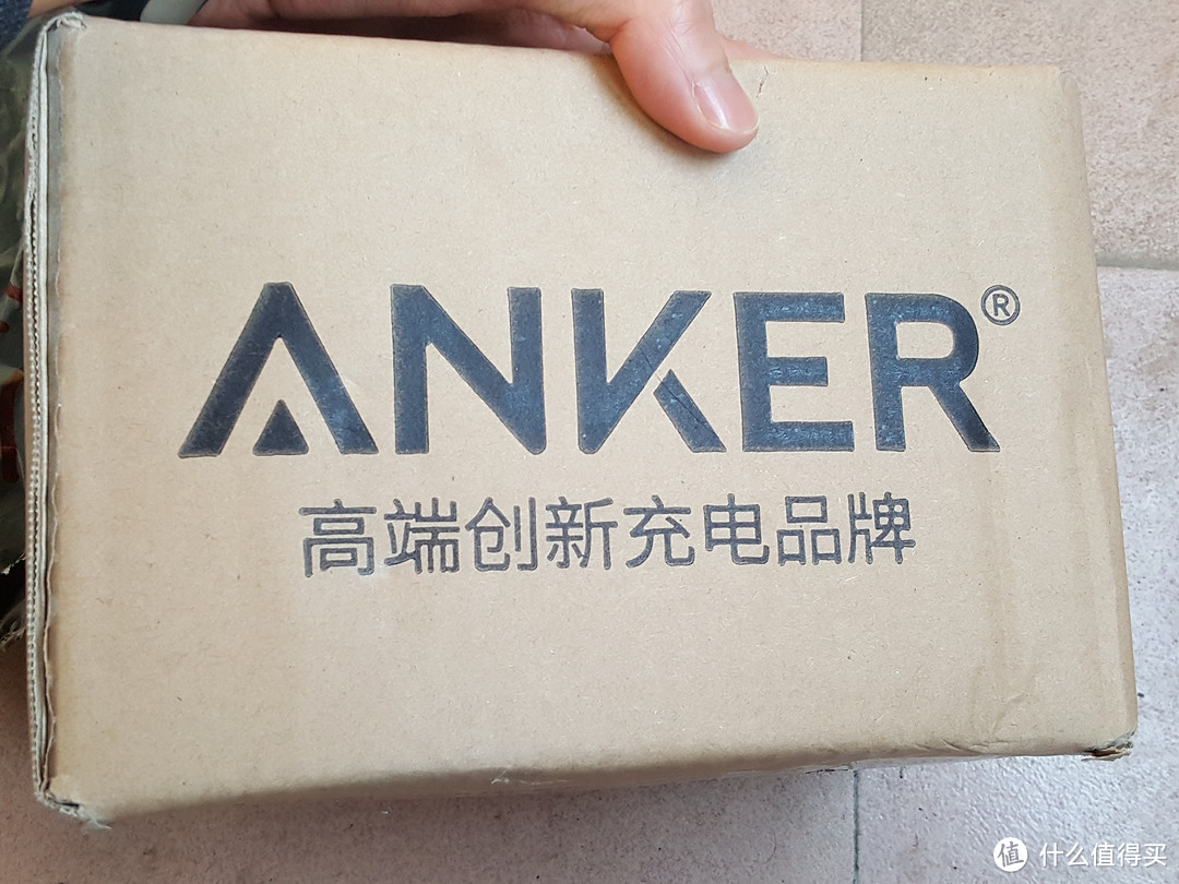 我的第一款双向快充电源 — ANKER A1300 10000ma  简单开箱