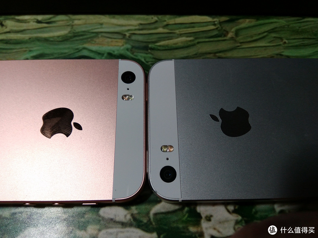 iPhone SE 玫瑰金 64G 开箱（附对比iPhone 5S）