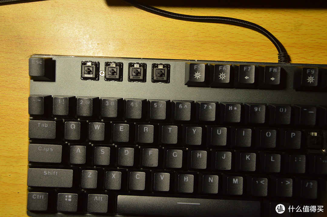 Rapoo 雷柏V720 RGB机械键盘使用一个月简单测评