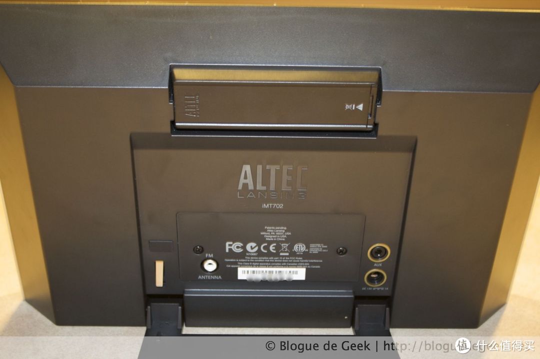 #本站首晒# 有年代的物件儿 — Altec Lansing 奥特蓝星 iMT702 便携音箱