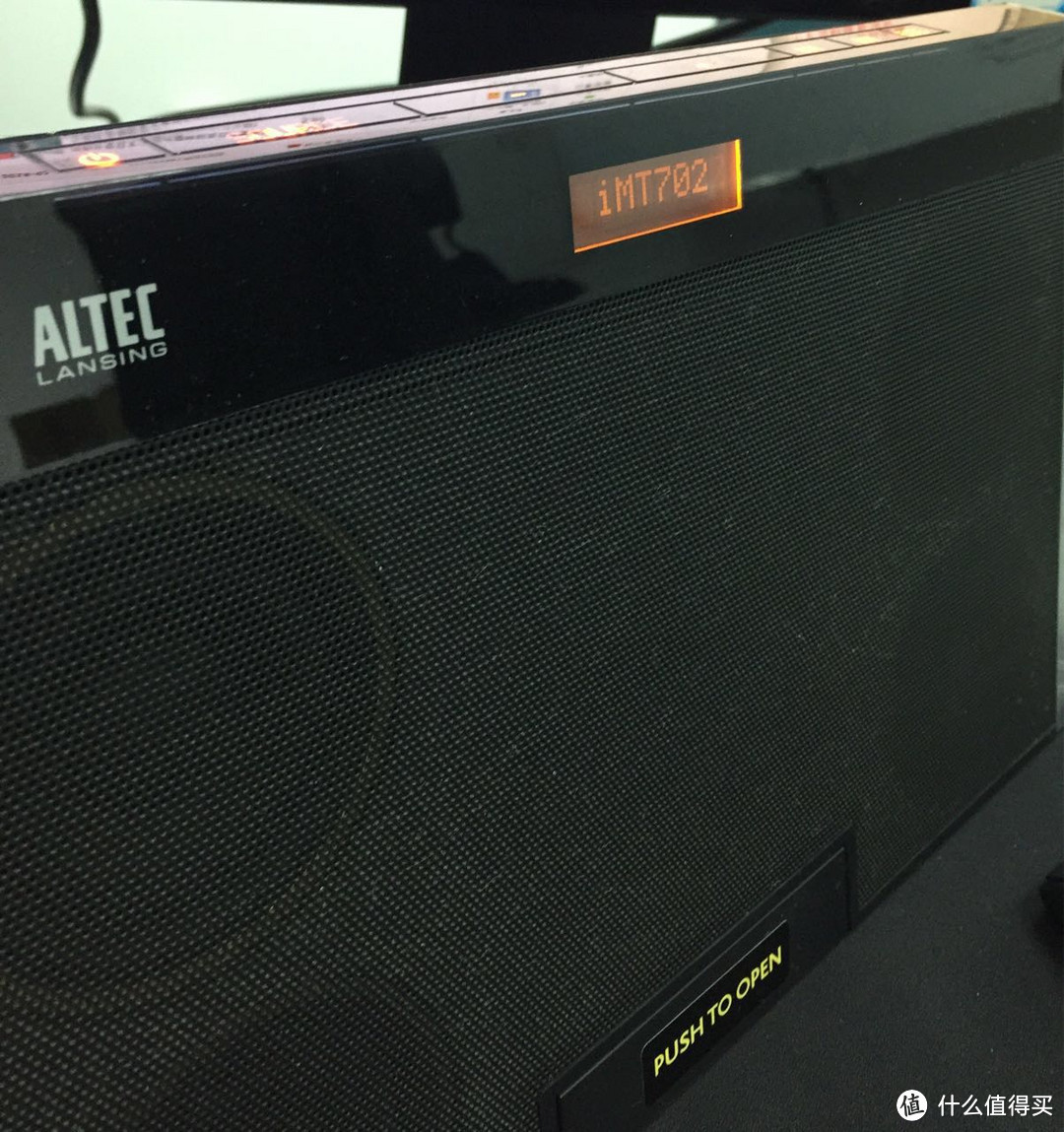 #本站首晒# 有年代的物件儿 — Altec Lansing 奥特蓝星 iMT702 便携音箱