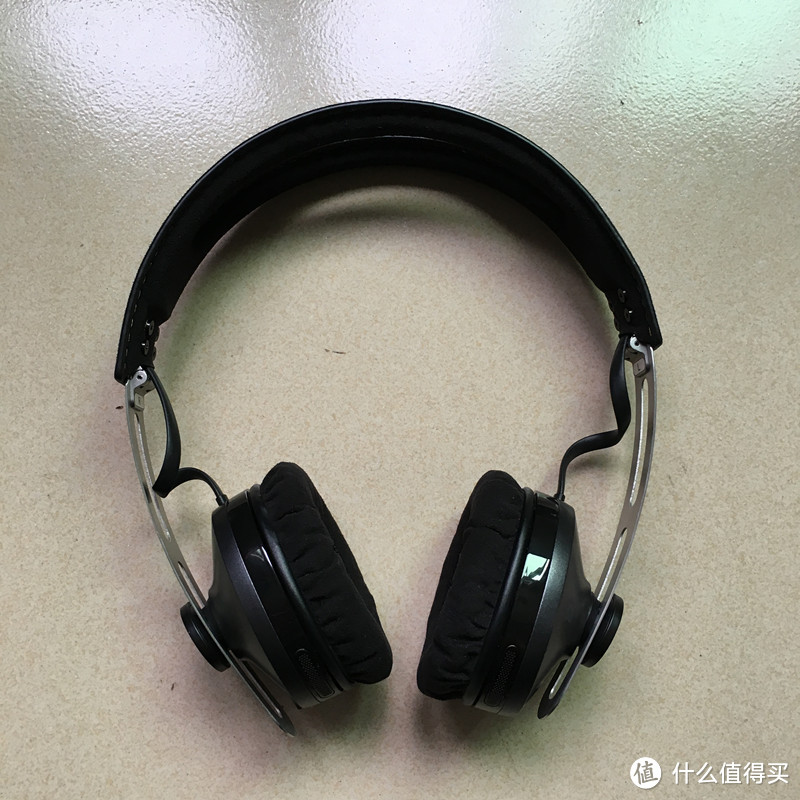 便于携带、主动降噪——森海塞尔 MOMENTUM On-Ear Wireless 小馒头 开箱