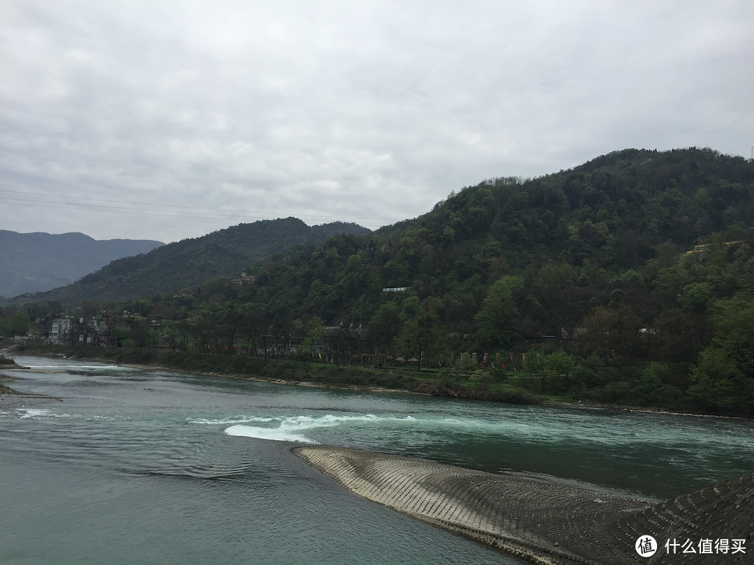 拜水都江堰问道青城山，首半马关门完赛小记