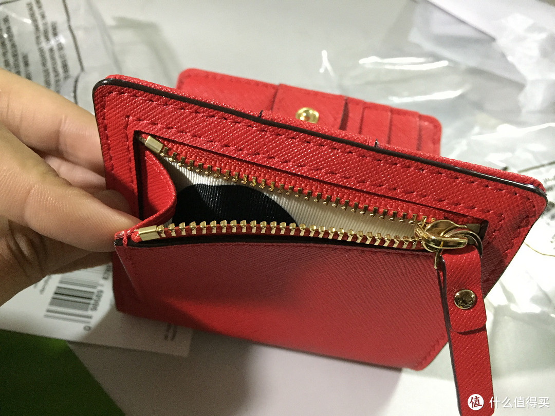 kate spade 美官网打折，真爱的正红色，一激动买了俩短钱包！！