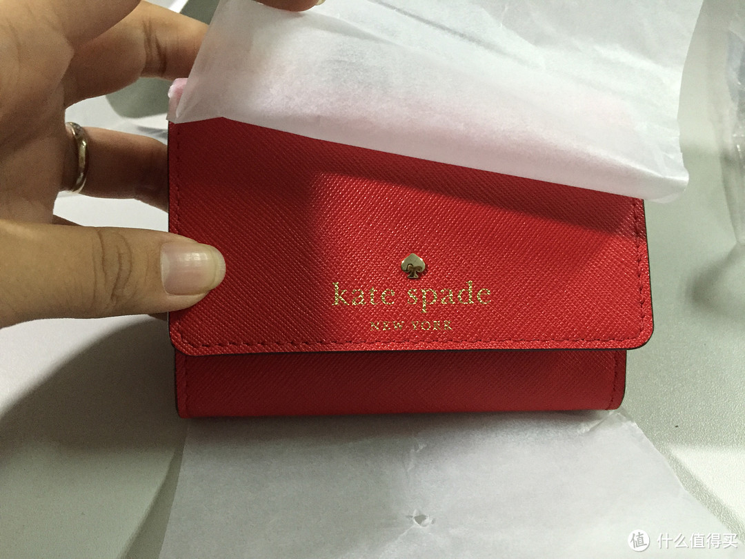 kate spade 美官网打折，真爱的正红色，一激动买了俩短钱包！！