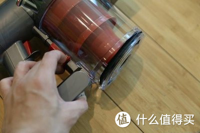 记一次德淘Dyson 戴森 V6 absolute吸尘器手记 和美国百得无线吸尘器简单对比