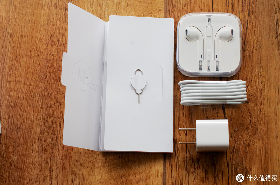 伪技术的第一只水果——Apple 苹果4英寸 iPhone SE 手机 简单开箱