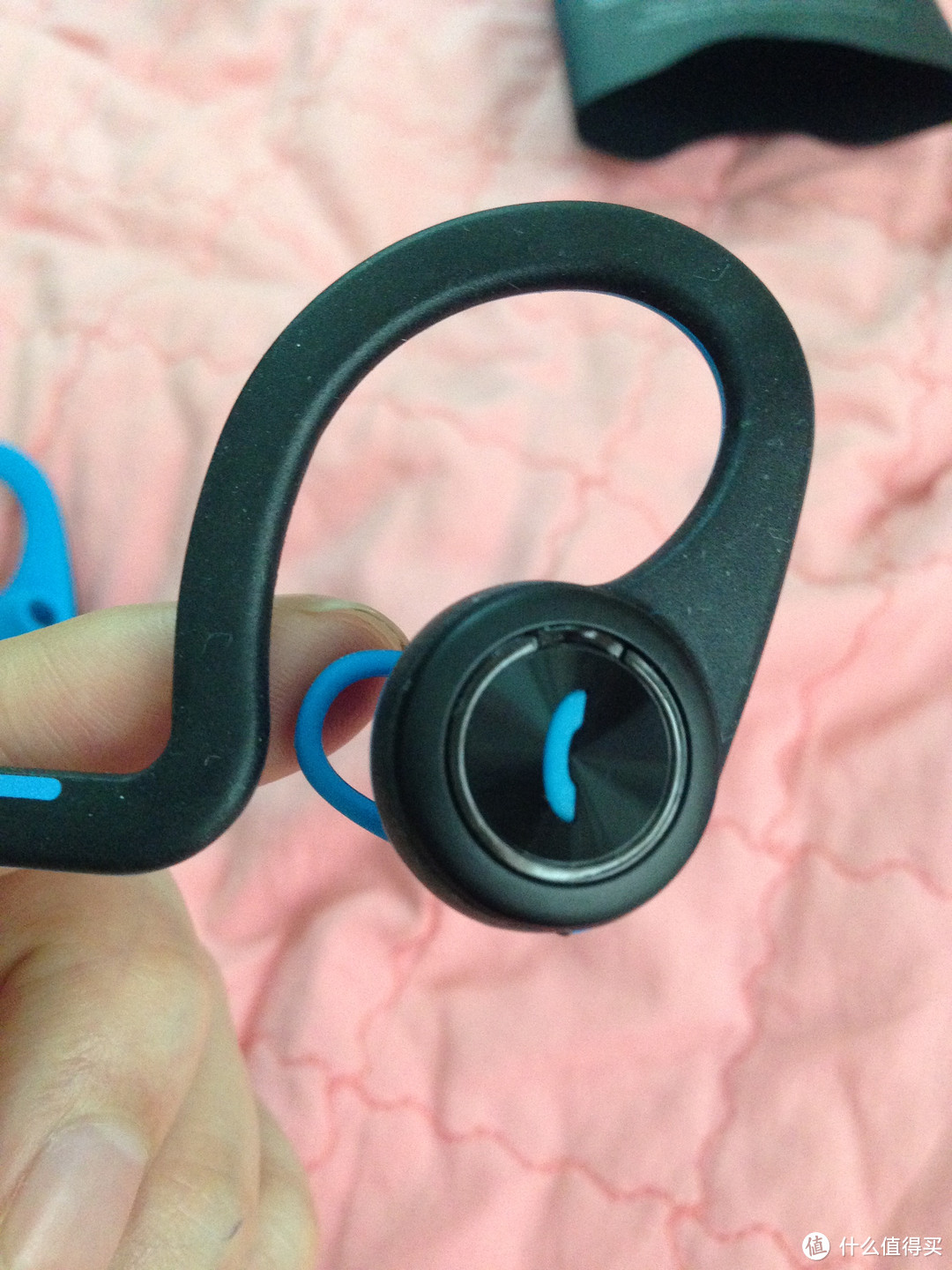 意料之外的蓝牙运动耳机——Plantronics 缤特力 Backbeat Fit