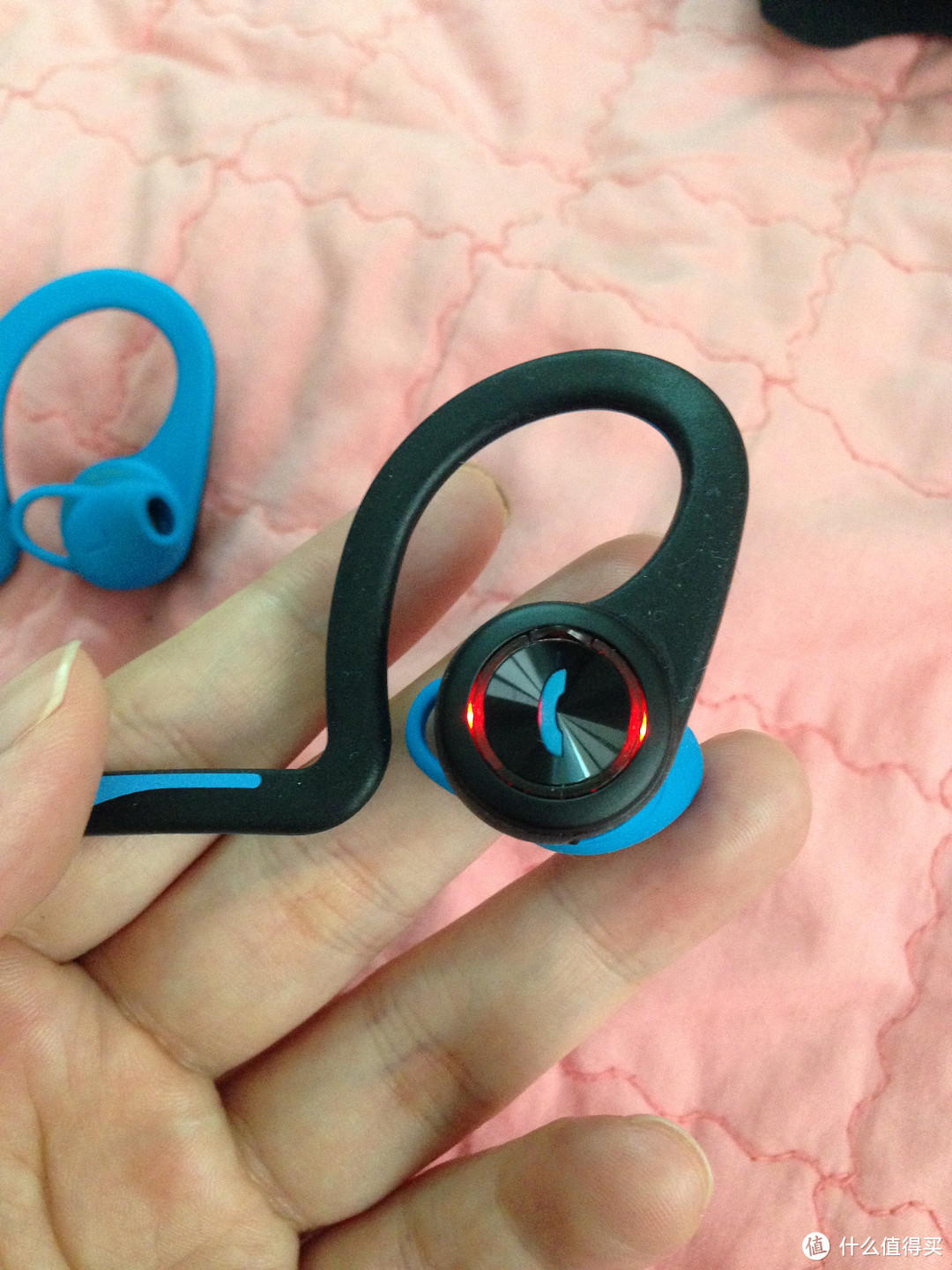 意料之外的蓝牙运动耳机——Plantronics 缤特力 Backbeat Fit