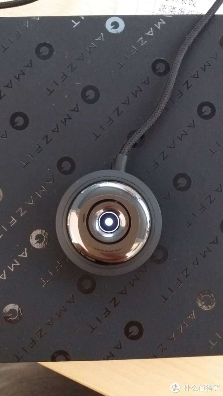 这个长得像玉佩的东西居然是个智能手环?