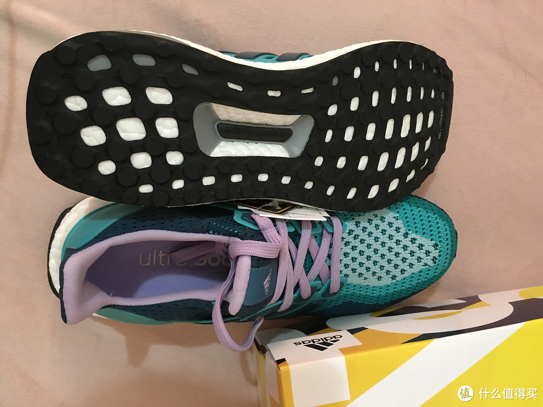 无运动不春天——adidas 阿迪达斯 Ultra Boost 女式跑鞋 开箱