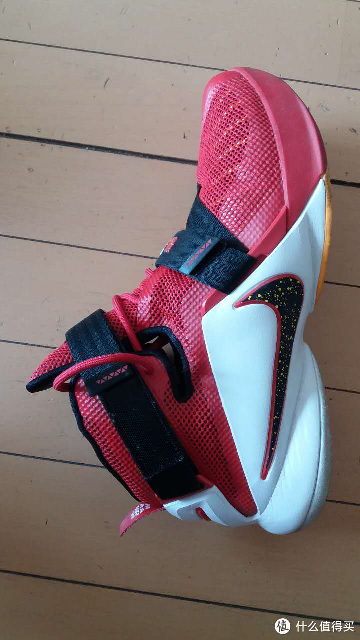 NIKE 耐克 LEBRON SOLDIER IX 篮球鞋