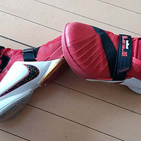 NIKE 耐克 LEBRON SOLDIER IX 篮球鞋