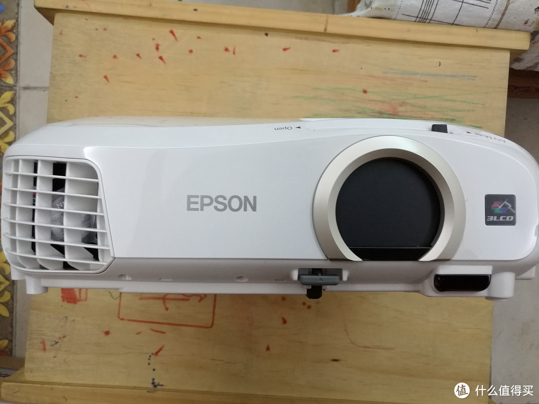 EPSON 爱普生 tw5200 的升级款 tw5300 投影仪 体验，内有福利！