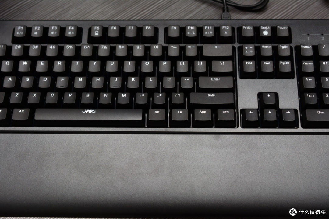 “台产”高性价比——JAKI JB002双模式蓝牙104key机械入手