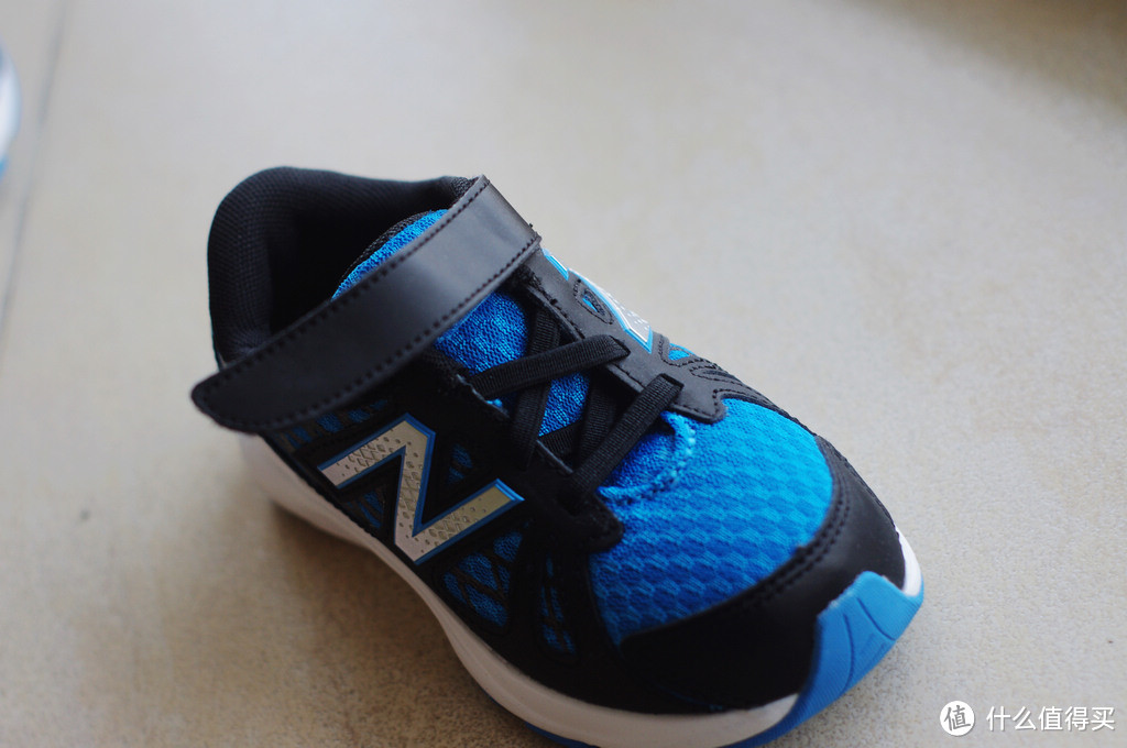 Merrell Kids & New Balance Kids  蜈蚣君儿子新装备 开箱