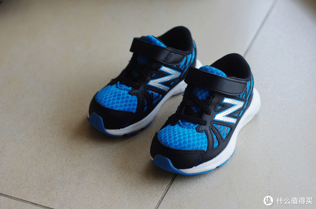 Merrell Kids & New Balance Kids  蜈蚣君儿子新装备 开箱