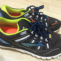 Brooks 布鲁克斯 Transcend 开箱评测及各品牌支撑旗舰跑鞋对比和尺码建议