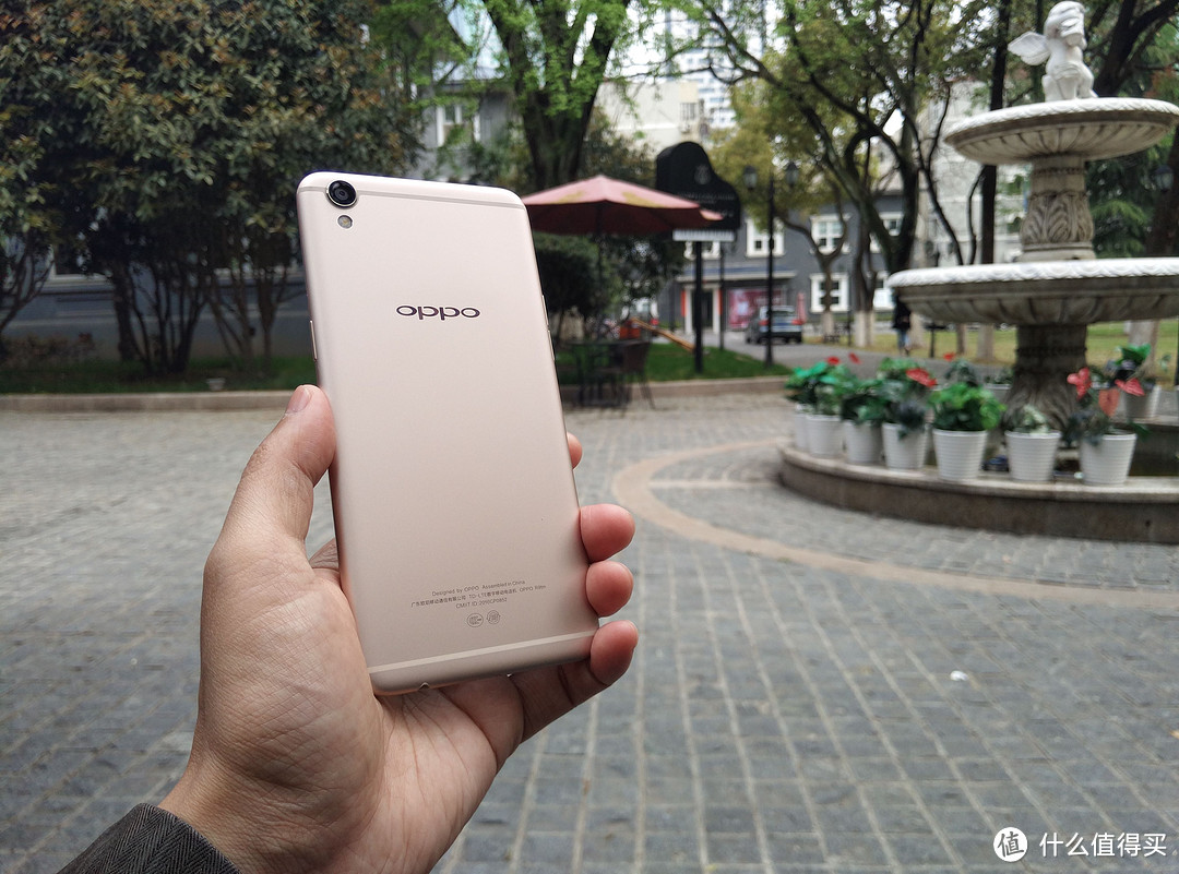 颜 / 值？——OPPO R9手机评测报告